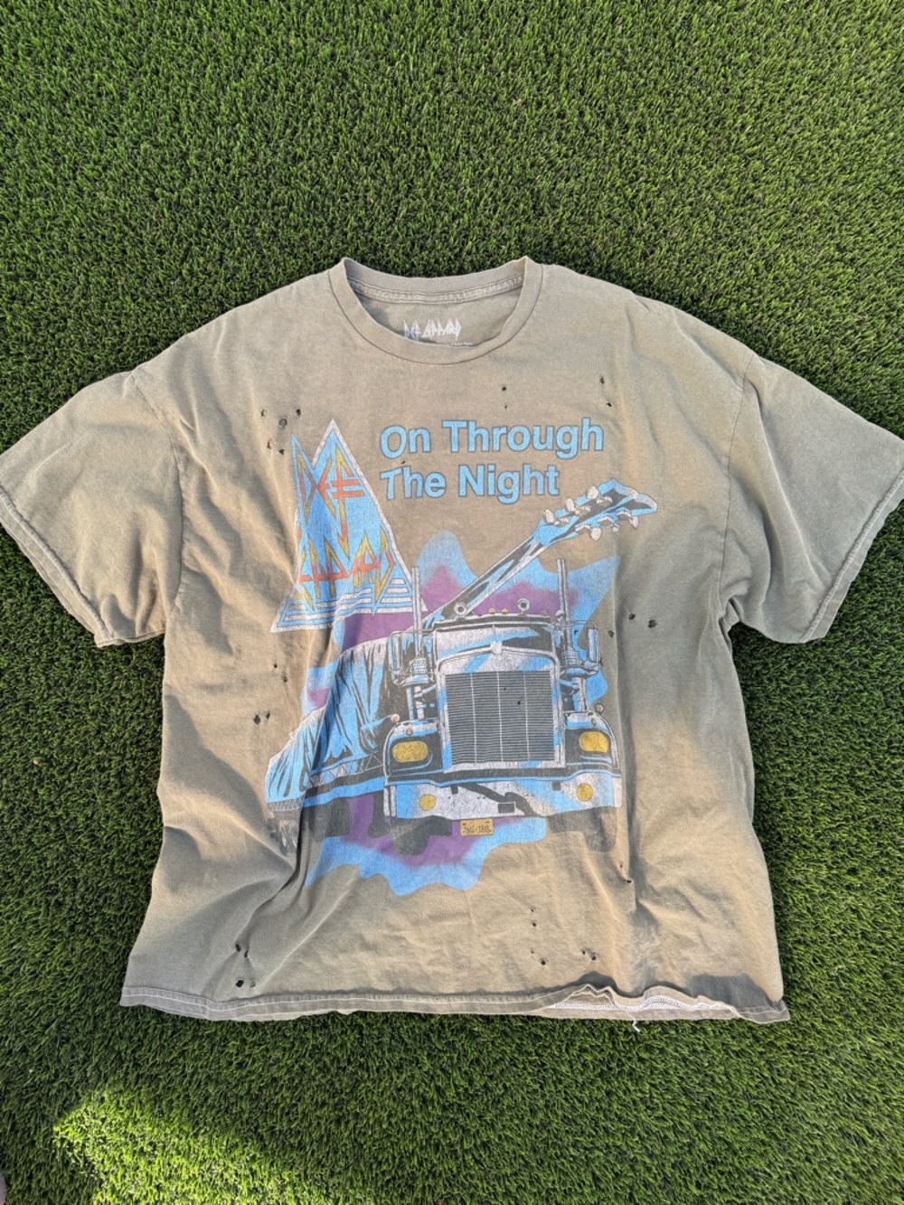 Distressed 'On Through The Night' Graphic Tee - Olive Green